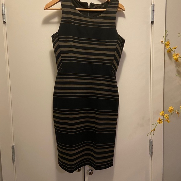 Banana Republic Dress - Picture 3 of 3